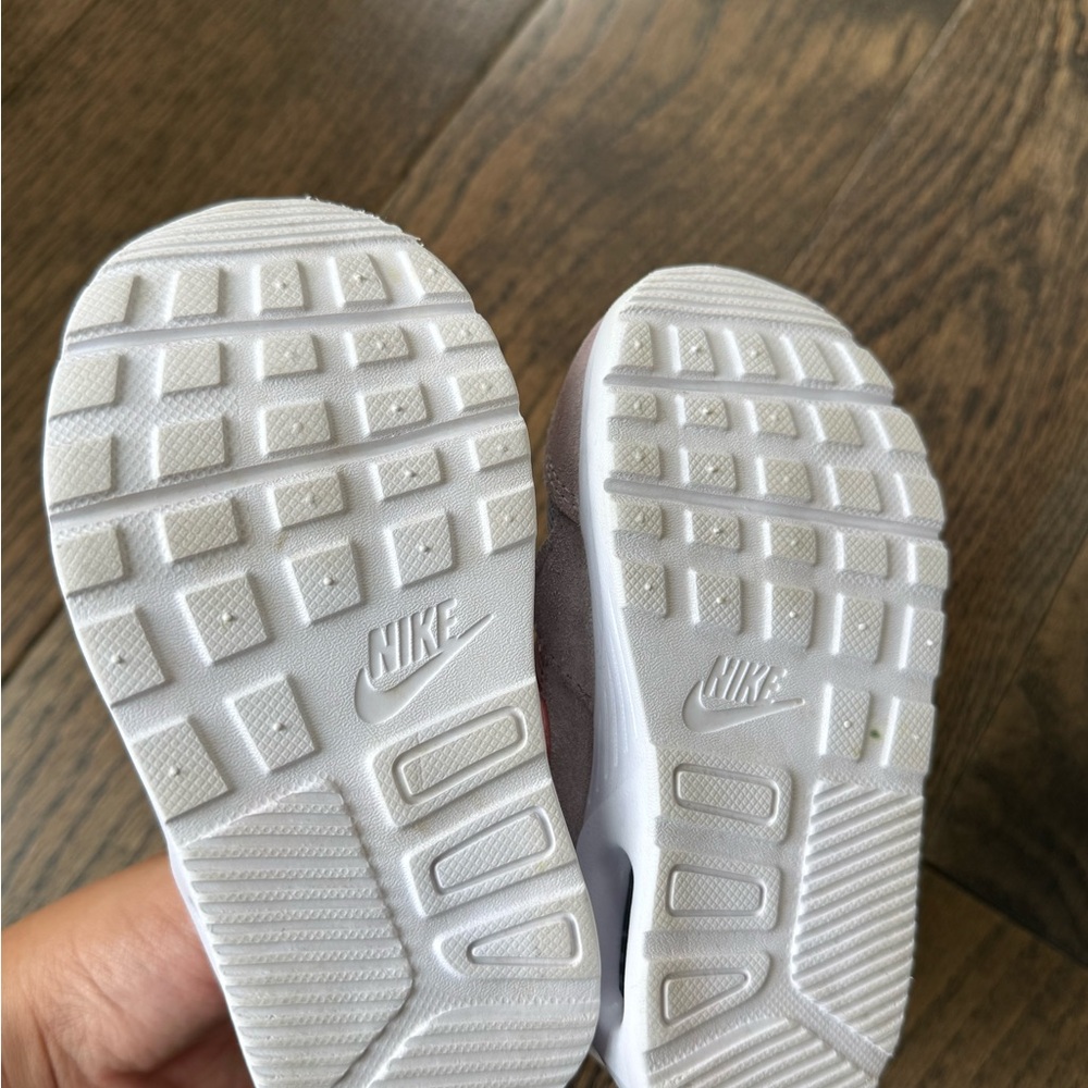 Nike Kids Sneakers with Orange and Pink Details toddler size 7 - Picture 4 of 9